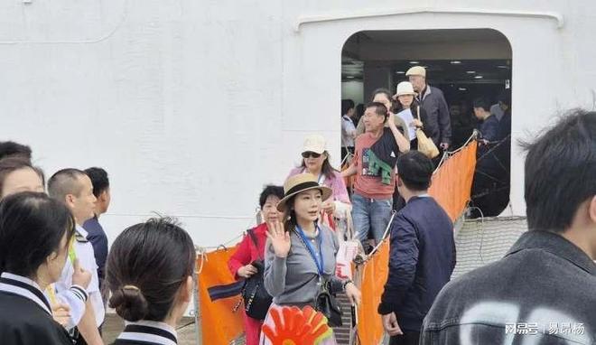 嘻哈英熊 视频截图