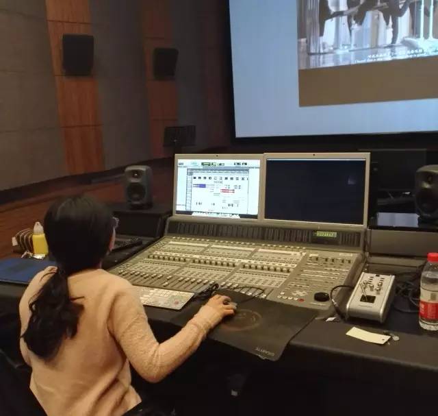 衝出康普頓 视频截图