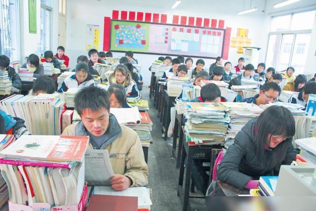 冷室裏有很多走廊 视频截图