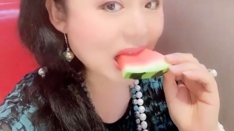 伏妖攻略之穿牆探花 视频截图