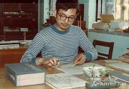 何班主和他的情人