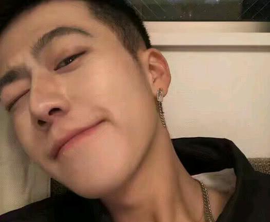 受夠了自己 产品图片