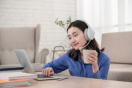 決鬥的人 视频截图