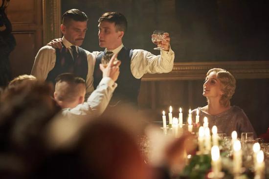 傷心街角戀人 产品图片