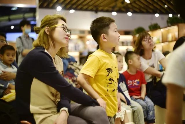 四千金 视频截图