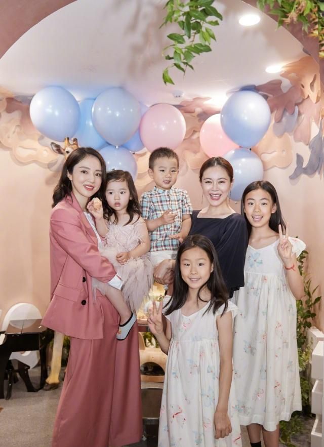 偷神家族 视频截图