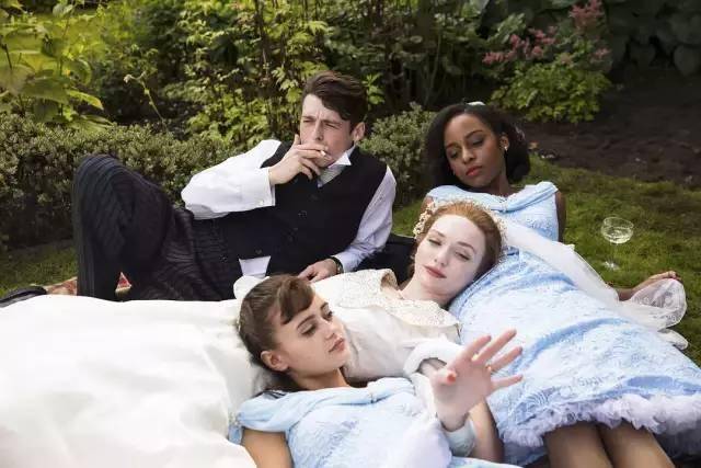 以年為單位的戀愛 视频截图